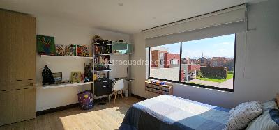 Casa de 3 alcobas en venta en Senderos De Canelon, Cajicá, 376 m² · foto 16 de 20