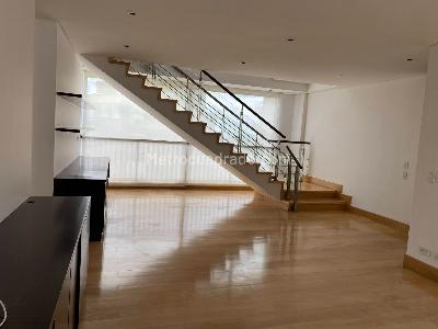 Apartamento de 3 alcobas en venta en Rosales Bella Vista, Bogotá, 284 m² · foto 13 de 20