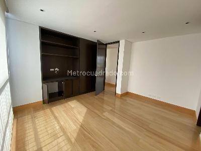 Apartamento de 3 alcobas en venta en Rosales Bella Vista, Bogotá, 284 m² · foto 16 de 20