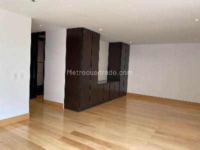 Apartamento de 3 alcobas en venta en Rosales Bella Vista, Bogotá, 284 m² · foto 4 de 20