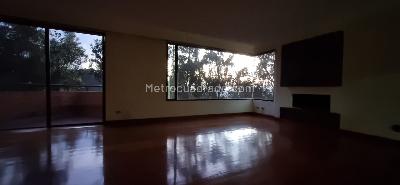 Apartamento de 3 alcobas en venta en Sierras Del Moral, Bogotá, 183 m² · foto 3 de 13