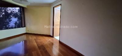 Apartamento de 3 alcobas en venta en Sierras Del Moral, Bogotá, 183 m² · foto 6 de 13