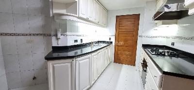 Apartamento de 3 alcobas en venta en Sierras Del Moral, Bogotá, 183 m² · foto 8 de 13