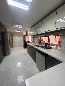 Apartamento de 4 alcobas en venta en La Carolina Country, Bogotá, 250 m² · foto 3 de 20