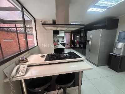 Apartamento de 4 alcobas en venta en La Carolina Country, Bogotá, 250 m² · foto 5 de 20