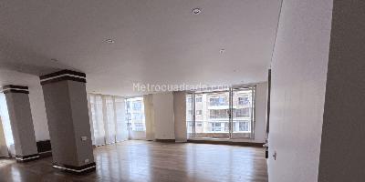 Apartamento de 4 alcobas en venta en Los Rosales, Bogotá, 375 m² · foto 5 de 18