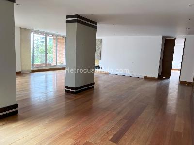 Apartamento de 4 alcobas en venta en Los Rosales, Bogotá, 375 m² · foto 4 de 18