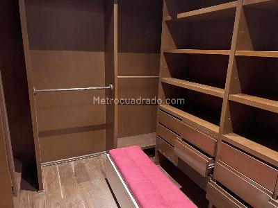 Apartamento de 4 alcobas en venta en Los Rosales, Bogotá, 375 m² · foto 9 de 18