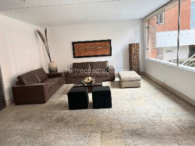 Apartamento de 4 alcobas en venta en Los Rosales, Bogotá, 375 m² · foto 18 de 18