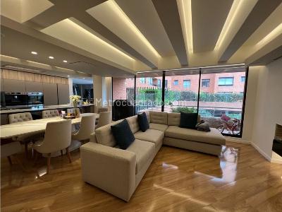 Apartamento en venta en Santa Ana Occidental, Bogotá · foto 2 de 20