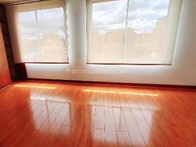 Casa de 4 alcobas en venta en Contador De Alameda, Bogotá, 250 m² · foto 12 de 15