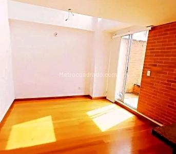 Casa de 4 alcobas en venta en Contador De Alameda, Bogotá, 250 m² · foto 4 de 15