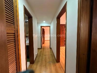 Apartamento de 3 alcobas en venta en Chico Norte, Bogotá, 133 m² · foto 11 de 20