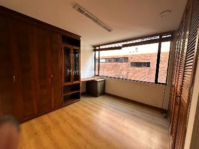 Apartamento de 3 alcobas en venta en Chico Norte, Bogotá, 133 m² · foto 14 de 20