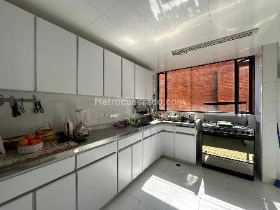 Apartamento de 3 alcobas en venta en Chico Norte, Bogotá, 133 m² · foto 18 de 20