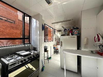Apartamento de 3 alcobas en venta en Chico Norte, Bogotá, 133 m² · foto 19 de 20