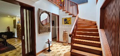 Casa de 5 alcobas en venta en Bosque Izquierdo Raqueta, Bogotá, 450 m² · foto 12 de 20