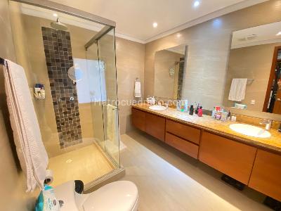 Casa de 4 alcobas en venta en Bella Suiza, Bogotá, 450 m² · foto 2 de 14