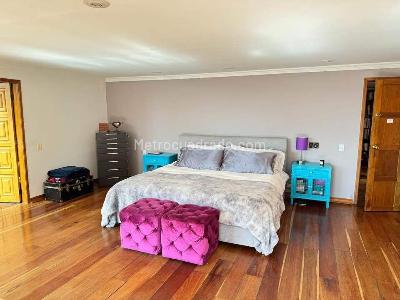 Apartamento de 3 alcobas en venta en Los Rosales, Bogotá, 413 m² · foto 12 de 15
