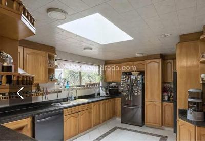 Apartamento de 3 alcobas en venta en Los Rosales, Bogotá, 413 m² · foto 5 de 15