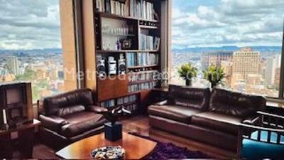 Apartamento de 3 alcobas en venta en Los Rosales Reservado, Bogotá, 300 m² · foto 3 de 19