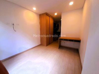 Apartaestudio en arriendo en Chapinero Lourdes, Bogotá, 39 m² · foto 3 de 18