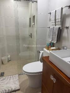Apartamento de 3 alcobas en venta en Santa Barbara, Bogotá, 137 m² · foto 14 de 20