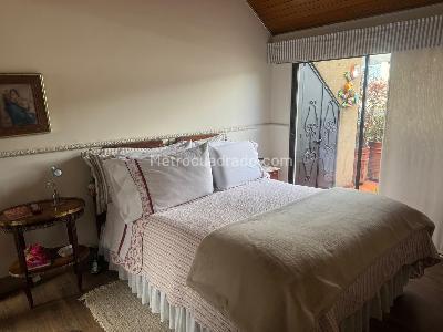 Apartamento de 3 alcobas en venta en Santa Barbara, Bogotá, 137 m² · foto 8 de 20