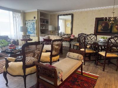 Apartamento de 3 alcobas en venta en Santa Barbara, Bogotá, 137 m² · foto 12 de 20