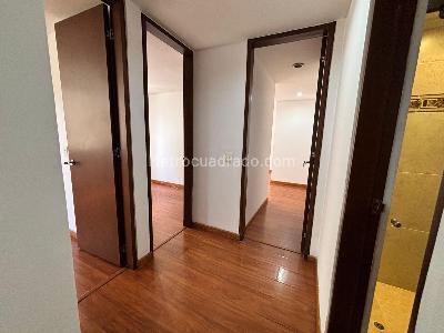 Apartamento de 3 alcobas en venta en Chico, Bogotá, 122 m² · foto 3 de 15