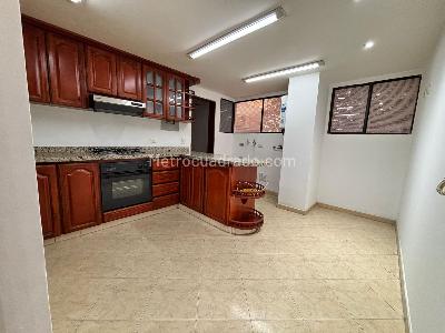 Apartamento de 3 alcobas en venta en Chico, Bogotá, 122 m² · foto 10 de 15