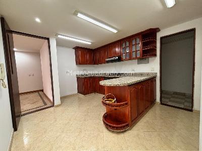 Apartamento de 3 alcobas en venta en Chico, Bogotá, 122 m² · foto 11 de 15