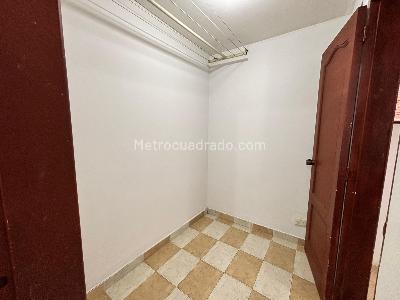 Apartamento de 3 alcobas en venta en Chico, Bogotá, 122 m² · foto 12 de 15