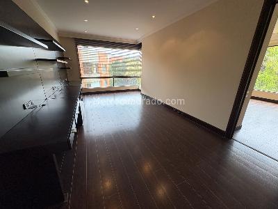 Apartamento de 3 alcobas en venta en Altos De Santa Barbara, Bogotá, 315 m² · foto 9 de 18