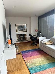 Apartamento de 3 alcobas en venta en Altos Del Refugio, Bogotá, 175 m² · foto 4 de 14