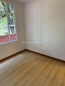 Apartamento de 3 alcobas en venta en El Batan Ii Sector, Bogotá, 100 m² · foto 14 de 20