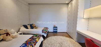 Casa de 5 alcobas en venta en Altos De San Isidro, Bogotá, 1000 m² · foto 10 de 20