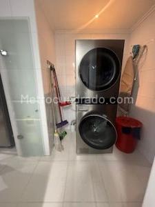 Apartamento de 3 alcobas en venta en Chico San Patricio, Bogotá, 235 m² · foto 6 de 17