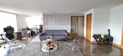 Apartamento de 3 alcobas en venta en Chico Santa Barbara, Bogotá, 135 m² · foto 18 de 19
