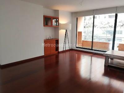 Apartamento de 3 alcobas en venta en Chico Navarro Santa Barbara, Bogotá, 171 m² · foto 12 de 20