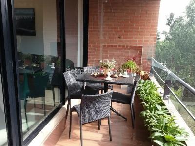 Apartamento de 3 alcobas en venta en Chico Navarro Santa Barbara, Bogotá, 171 m² · foto 14 de 20