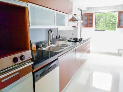 Apartamento de 3 alcobas en venta en Chico Navarro Santa Barbara, Bogotá, 171 m² · foto 8 de 20