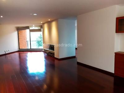 Apartamento de 3 alcobas en venta en Chico Navarro Santa Barbara, Bogotá, 171 m² · foto 11 de 20