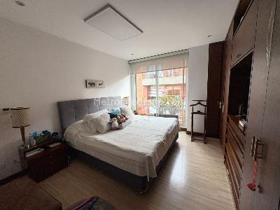 Apartamento en venta en Chico Navarra, Bogotá · foto 4 de 8