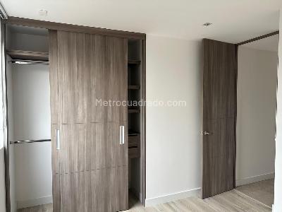 Apartamento de 2 alcobas en venta en Envigado, Medellín, 72 m² · foto 10 de 17