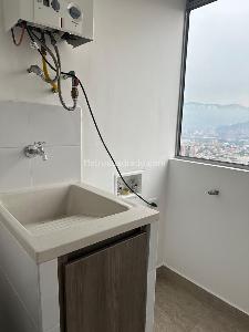 Apartamento de 2 alcobas en venta en Envigado, Medellín, 72 m² · foto 15 de 17