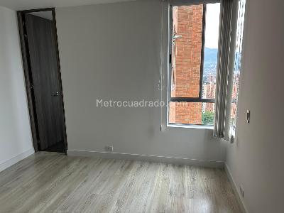 Apartamento de 2 alcobas en venta en Envigado, Medellín, 72 m² · foto 9 de 17