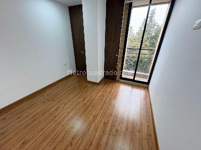 Apartamento de 3 alcobas en venta en Cedritos, Bogotá, 95 m² · foto 10 de 16