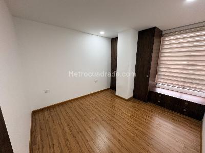 Apartamento de 3 alcobas en venta en Cedritos, Bogotá, 95 m² · foto 12 de 16