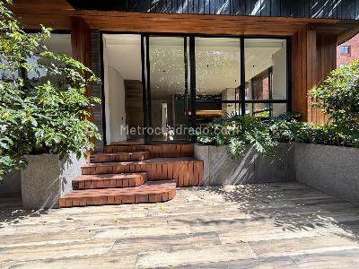 Apartamento de 1 alcoba en venta en El Nogal, Bogotá, 81 m² · foto 2 de 18